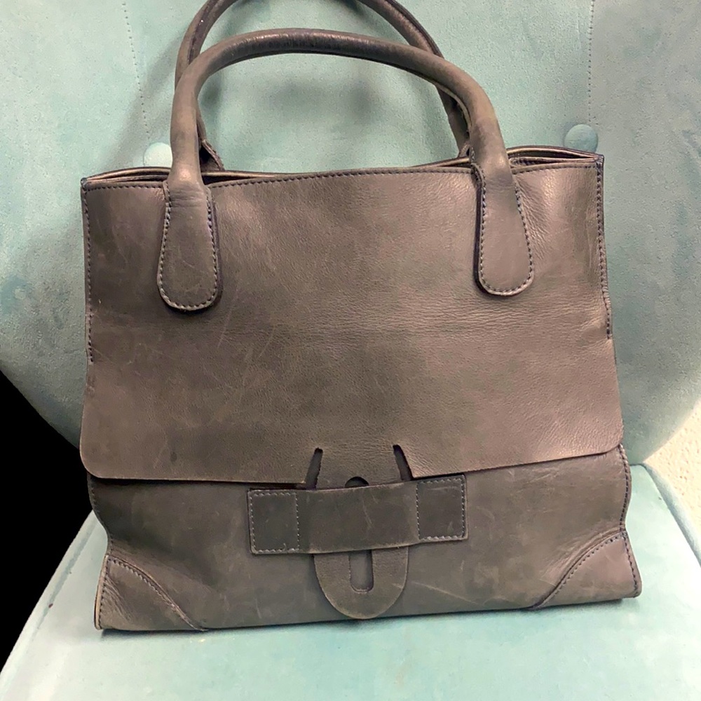 Doncaster grey purse